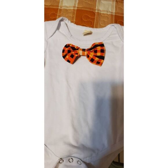 NWOT INFANT BOYS ONE PIECE - Picture 2 of 3